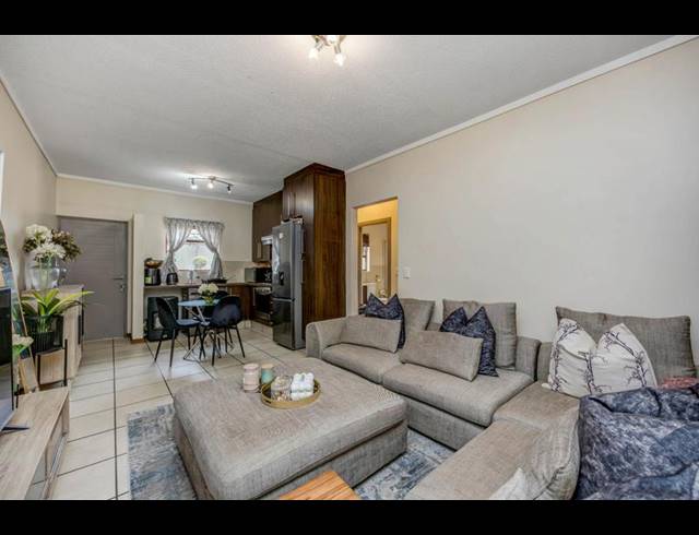 1 BEDROOM APARTMENT FOR SALE IN BROADACRES